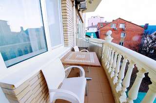 Гостиница Ясон Анапа Трёхместный номер с балконом-5