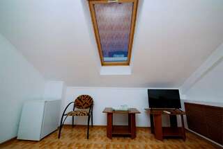 Гостиница Ясон Анапа Одноместный номер в мансарде-2